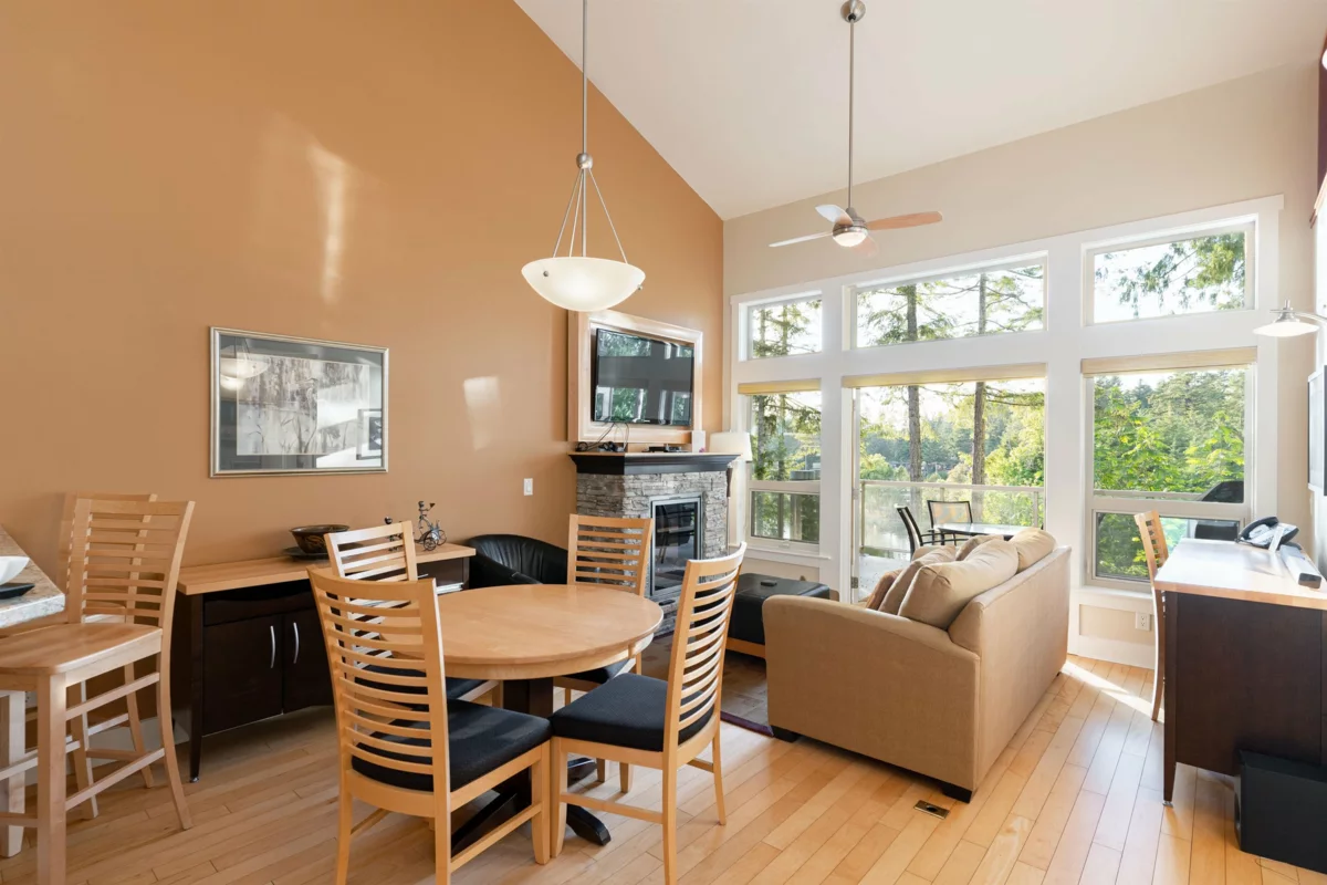 Kitchen Photo of 30B 12849 Lagoon Road, Madeira Park, BC