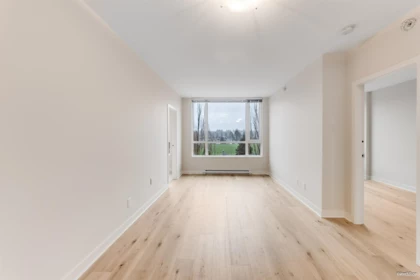 422 4078 Knight Street, Vancouver, BC, Vancouver — Apartment/Condo for sale