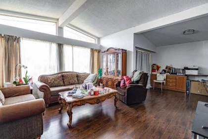 Family Room Photo of 10280 Amethyst Avenue, Richmond, BC