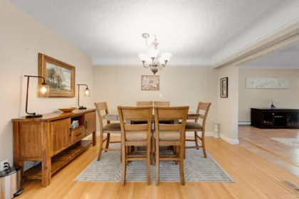 2706 Edgemont Boulevard, North Vancouver, BC, North Vancouver — Single Family Residence for sale