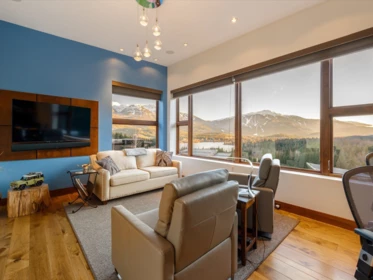 Guest Bathroom Photo of 8529 Ashleigh Mcivor Drive, Whistler, BC
