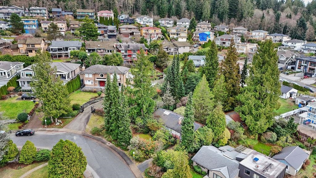 Dining Area Photo of 7258 Ridge Drive, Burnaby, BC