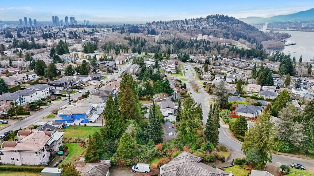 Primary Bathroom Photo of 7258 Ridge Drive, Burnaby, BC