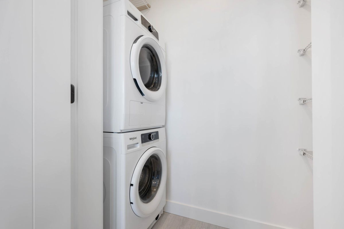 Bedroom 4 Photo of 307 32828 Landeau Place, Abbotsford, BC