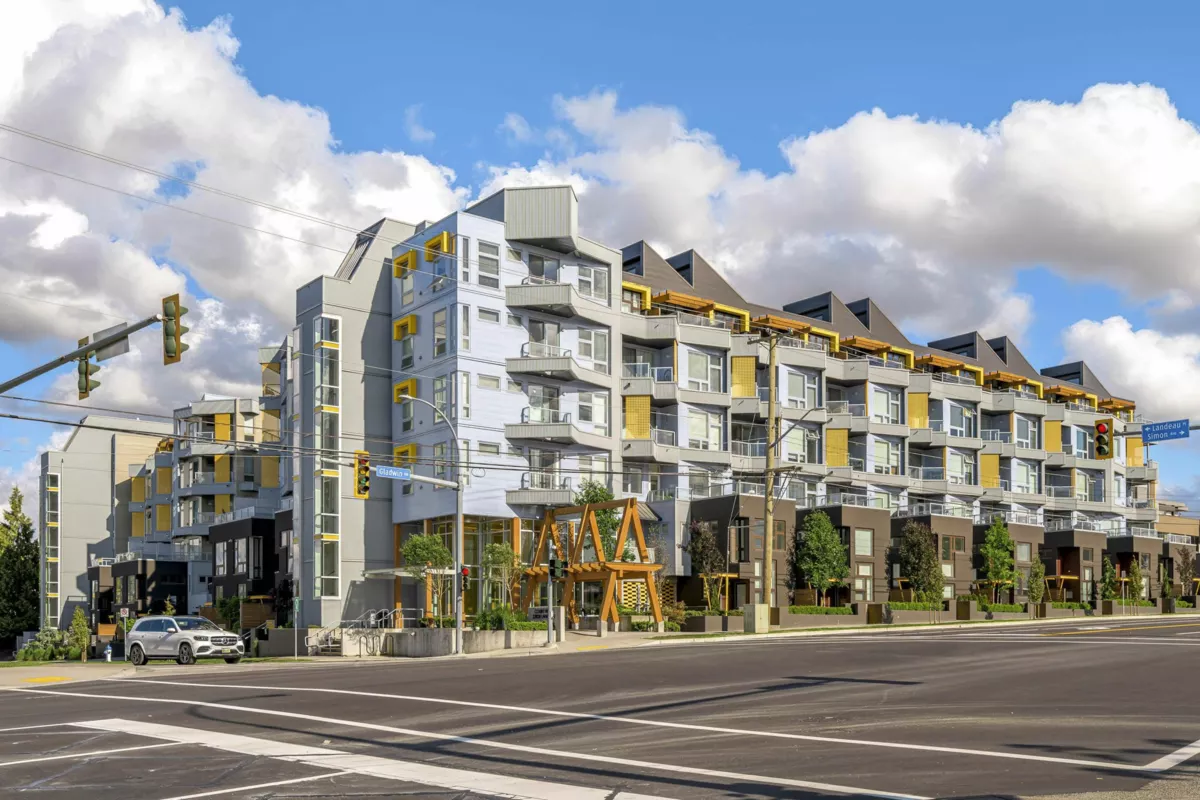 Front Yard Photo of 307 32828 Landeau Place, Abbotsford, BC