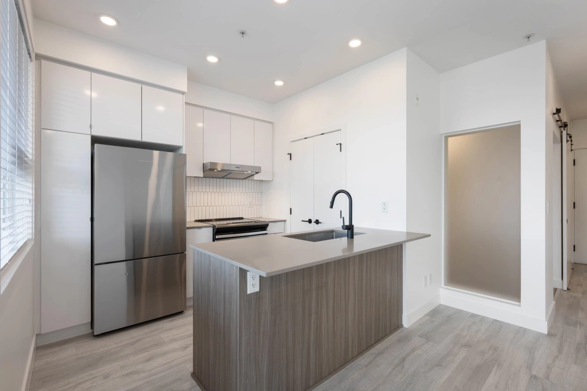 Primary Bedroom Photo of 307 32828 Landeau Place, Abbotsford, BC