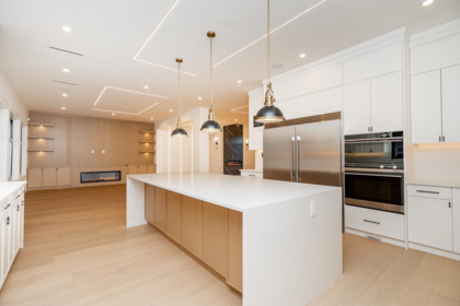 Kitchen Island Photo of 19730 33a Avenue, Langley, BC