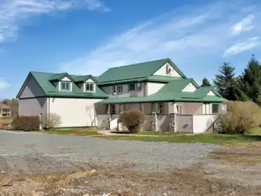 27550 48 Avenue, Langley, BC, Salmon River — 8 bed single family residence for sale