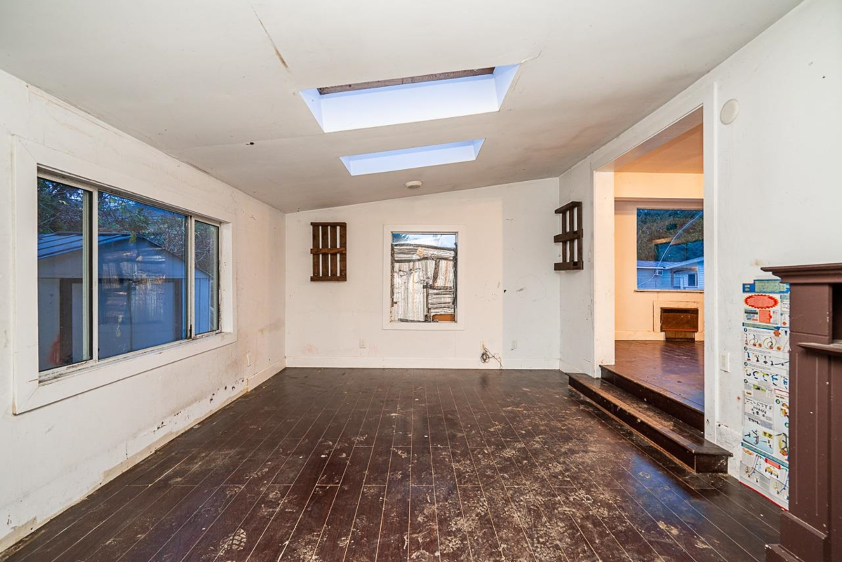 Bedroom 2 Photo of 54 26892 Fraser Highway, Langley, BC