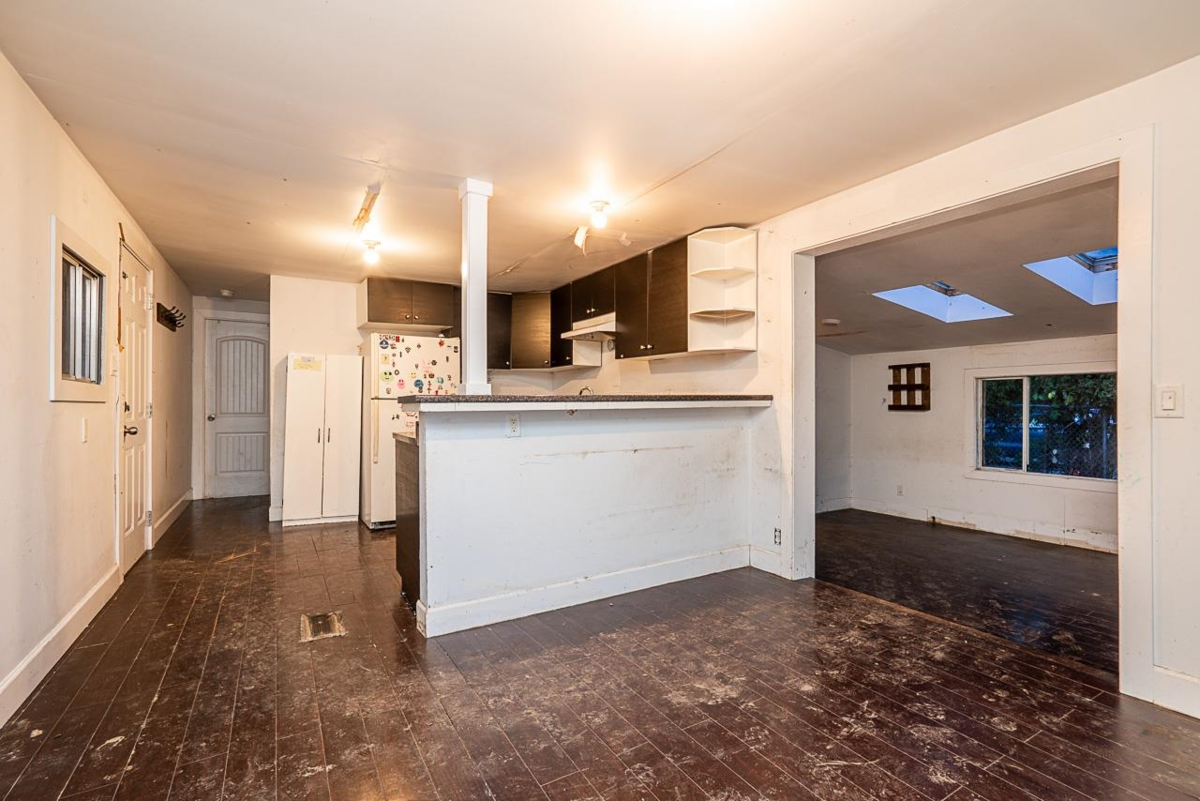 Dining Area Photo of 54 26892 Fraser Highway, Langley, BC