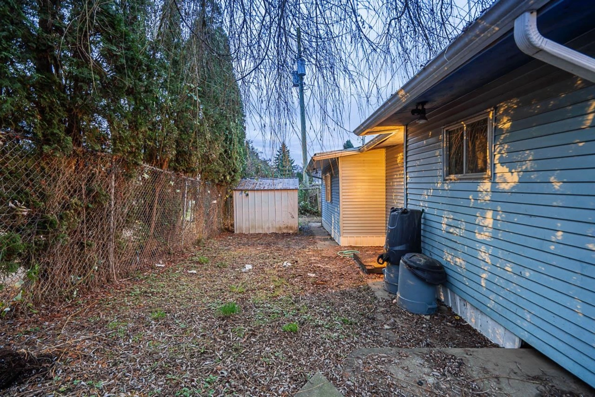 Entry Foyer Photo of 54 26892 Fraser Highway, Langley, BC