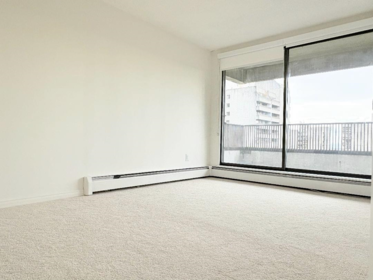 1006 4194 Maywood Street, Burnaby, BC, Burnaby — Apartment/Condo for sale