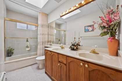 Powder Room Photo of 7168 Sussex Avenue, Burnaby, BC