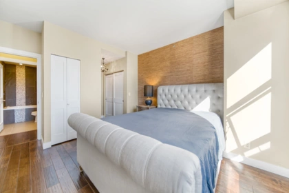 Primary Bedroom Photo of 405 212 Davie Street, Vancouver, BC