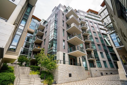 Office / Den Photo of 401 6699 Nelson Avenue, West Vancouver, BC