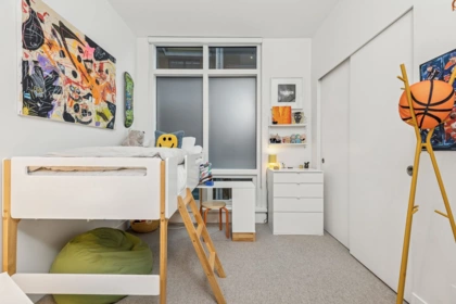 Primary Bedroom Photo of 401 6699 Nelson Avenue, West Vancouver, BC