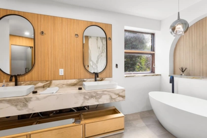 Swimming Pool Photo of 7353 Yew Street, Vancouver, BC