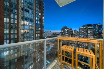 Breakfast Nook Photo of 1805 928 Richards Street, Vancouver, BC