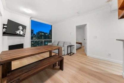 1805 928 Richards Street, Vancouver, BC