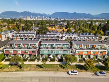 Hot Tub / Spa Photo of 561 W 29th Avenue, Vancouver, BC