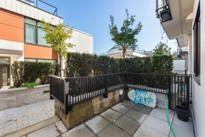 Outdoor Deck Photo of 561 W 29th Avenue, Vancouver, BC