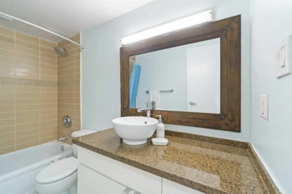 Loft / Bonus Room Photo of 206 1340 Duchess Avenue, West Vancouver, BC