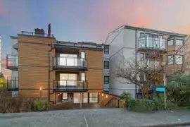 206 1340 Duchess Avenue, West Vancouver, BC