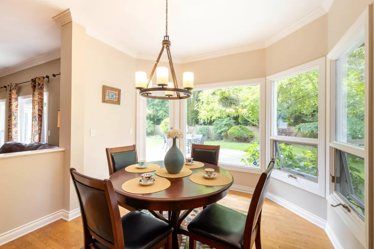 Breakfast Nook Photo of 2065 132a Street, Surrey, BC