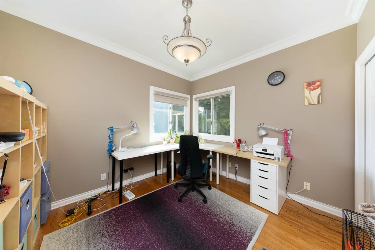 Guest Bathroom Photo of 2065 132a Street, Surrey, BC