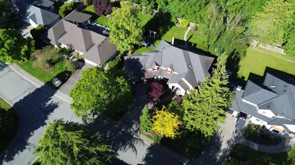 Hot Tub / Spa Photo of 2065 132a Street, Surrey, BC