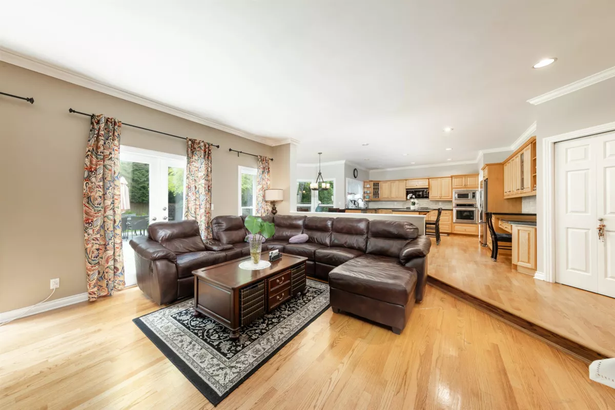 Walk-In Closet Photo of 2065 132a Street, Surrey, BC