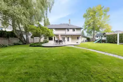 Swimming Pool Photo of 2065 132a Street, Surrey, BC