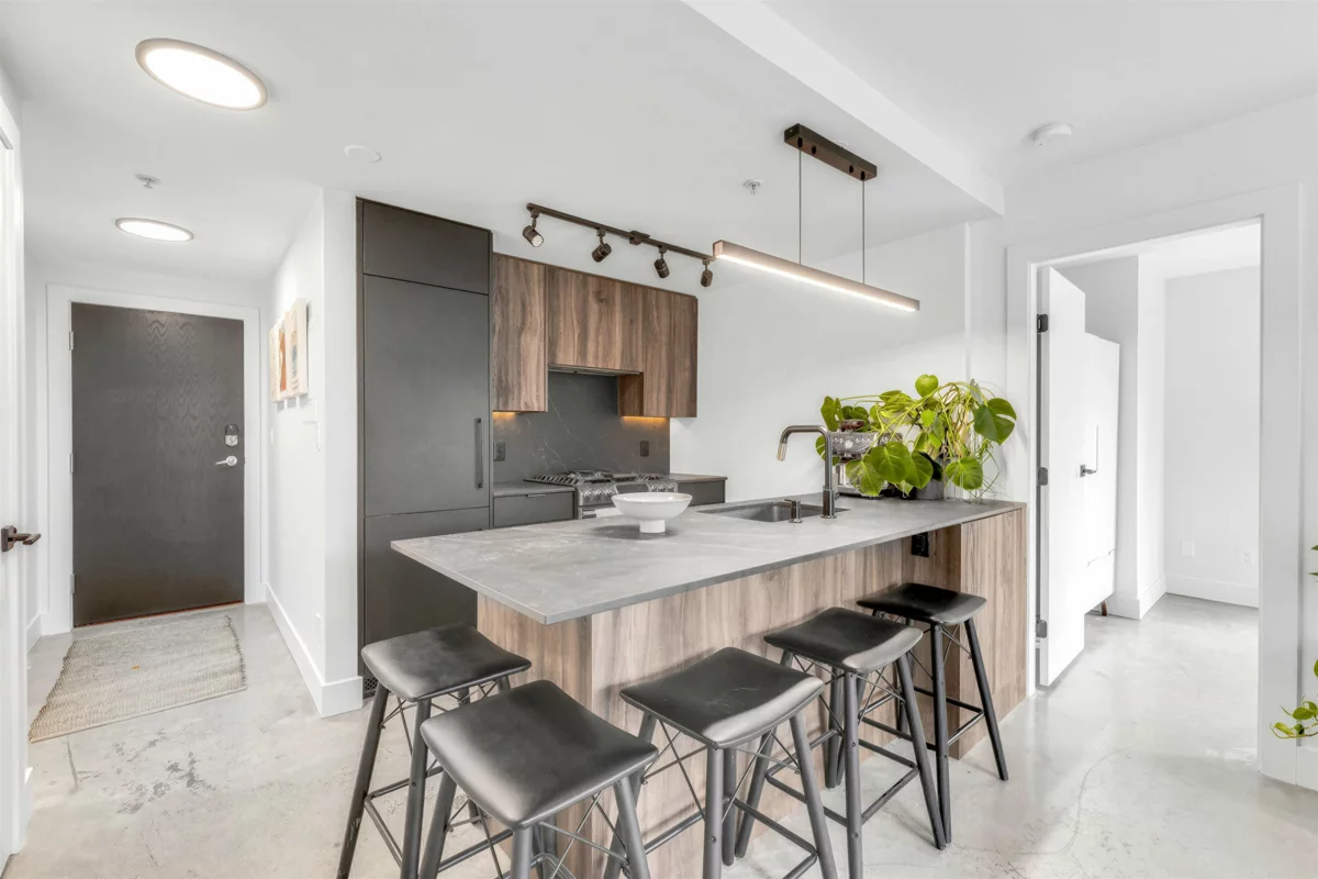 Dining Area Photo of 505 928 Richards Street, Vancouver, BC