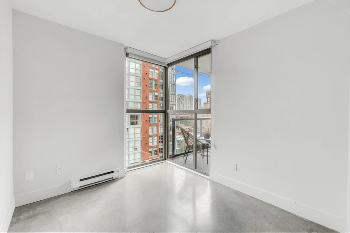 Pantry Photo of 505 928 Richards Street, Vancouver, BC