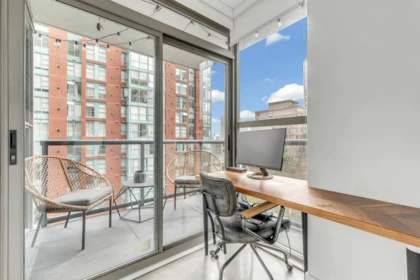 Kitchen Photo of 505 928 Richards Street, Vancouver, BC
