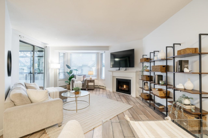 Breakfast Nook Photo of 312 15300 17 Avenue, Surrey, BC