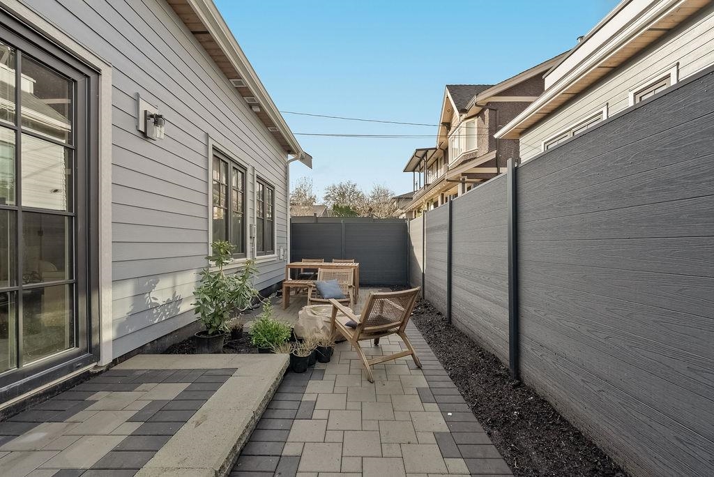 Basement Recreation Room Photo of 2544 Grant Street, Vancouver, BC