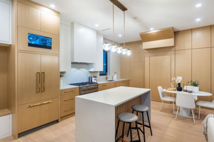 487 E 31 Avenue, Vancouver, BC