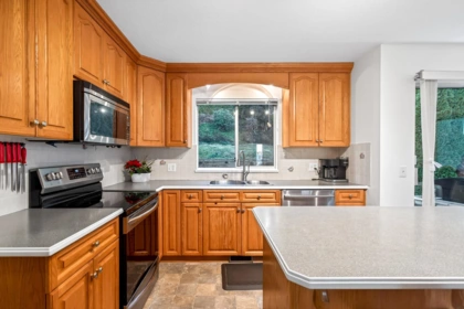 Laundry Room Photo of 1365 Honeysuckle Lane, Coquitlam, BC