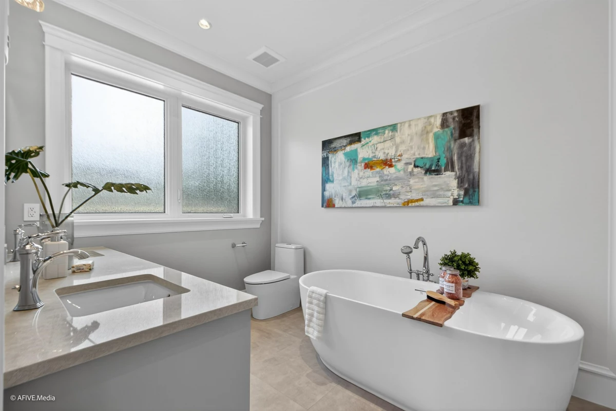 Entry Foyer Photo of 3349 W 37th Avenue, Vancouver, BC