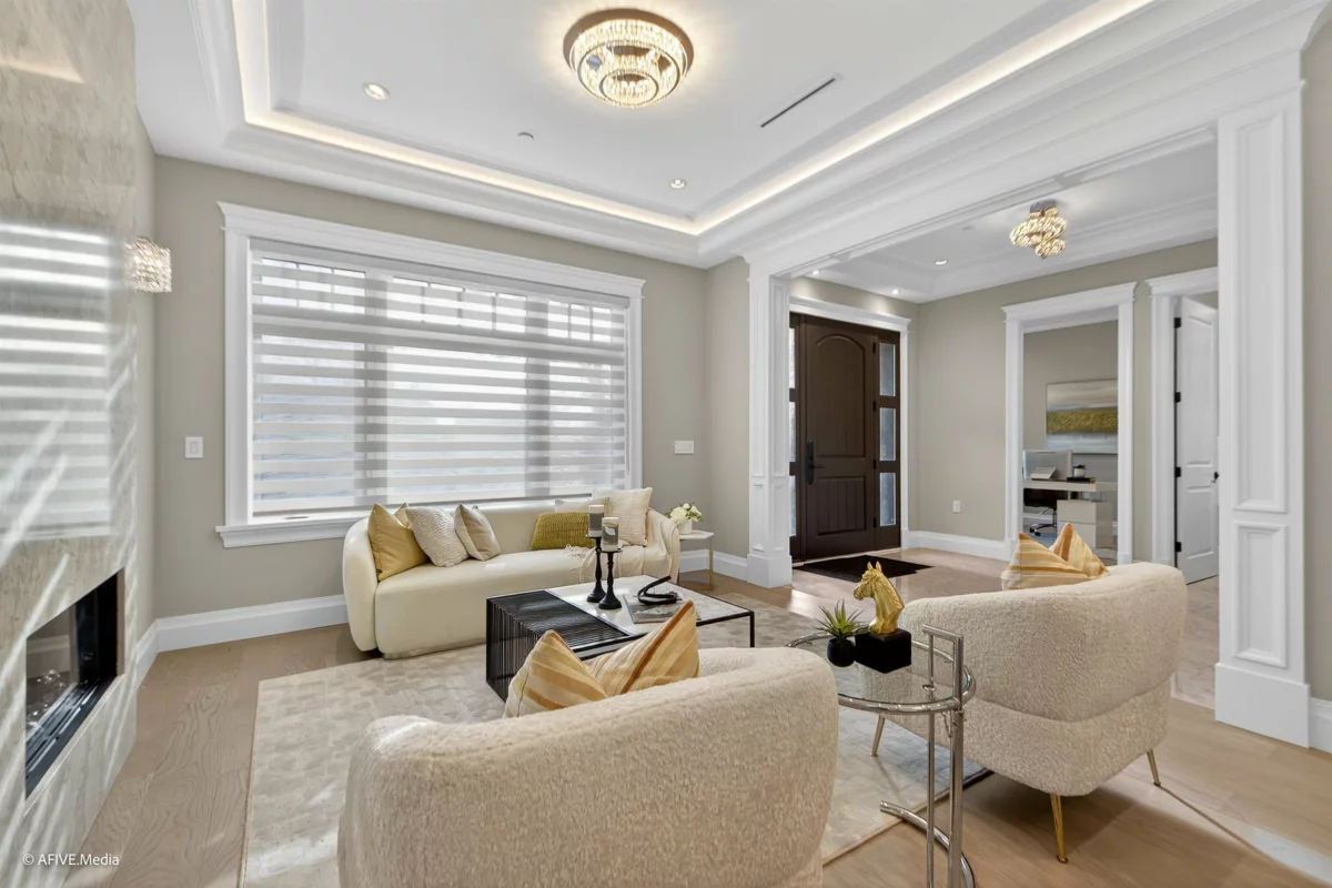Kitchen Island Photo of 3349 W 37th Avenue, Vancouver, BC