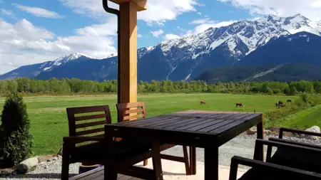 Front exterior of 1380 Collins Road, Pemberton, BC