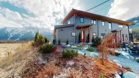 1380 Collins Road, Pemberton, BC, Pemberton — Single Family Residence for sale