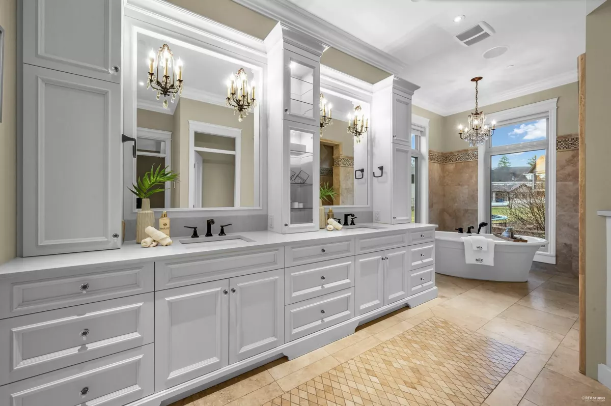 Entry Foyer Photo of 12055 265a Street, Maple Ridge, BC