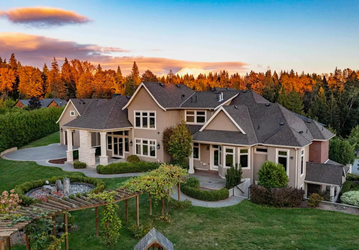 Fitness Center Photo Near 12055 265a Street, Maple Ridge, BC