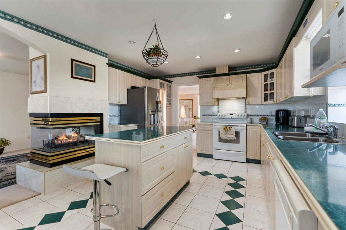 Bedroom 4 Photo of 31301 Ridgeview Drive, Abbotsford, BC