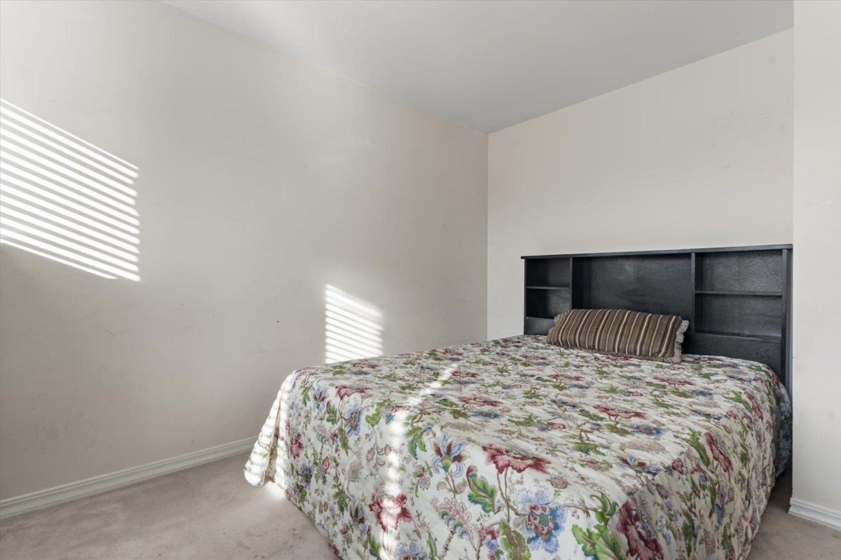 Hallway Photo of 31301 Ridgeview Drive, Abbotsford, BC