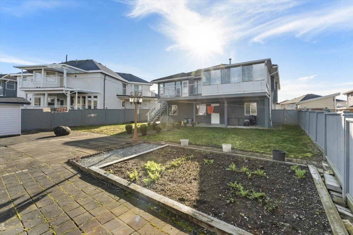 Hot Tub / Spa Photo of 31301 Ridgeview Drive, Abbotsford, BC