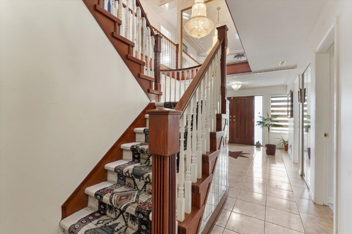 Kitchen Photo of 31301 Ridgeview Drive, Abbotsford, BC