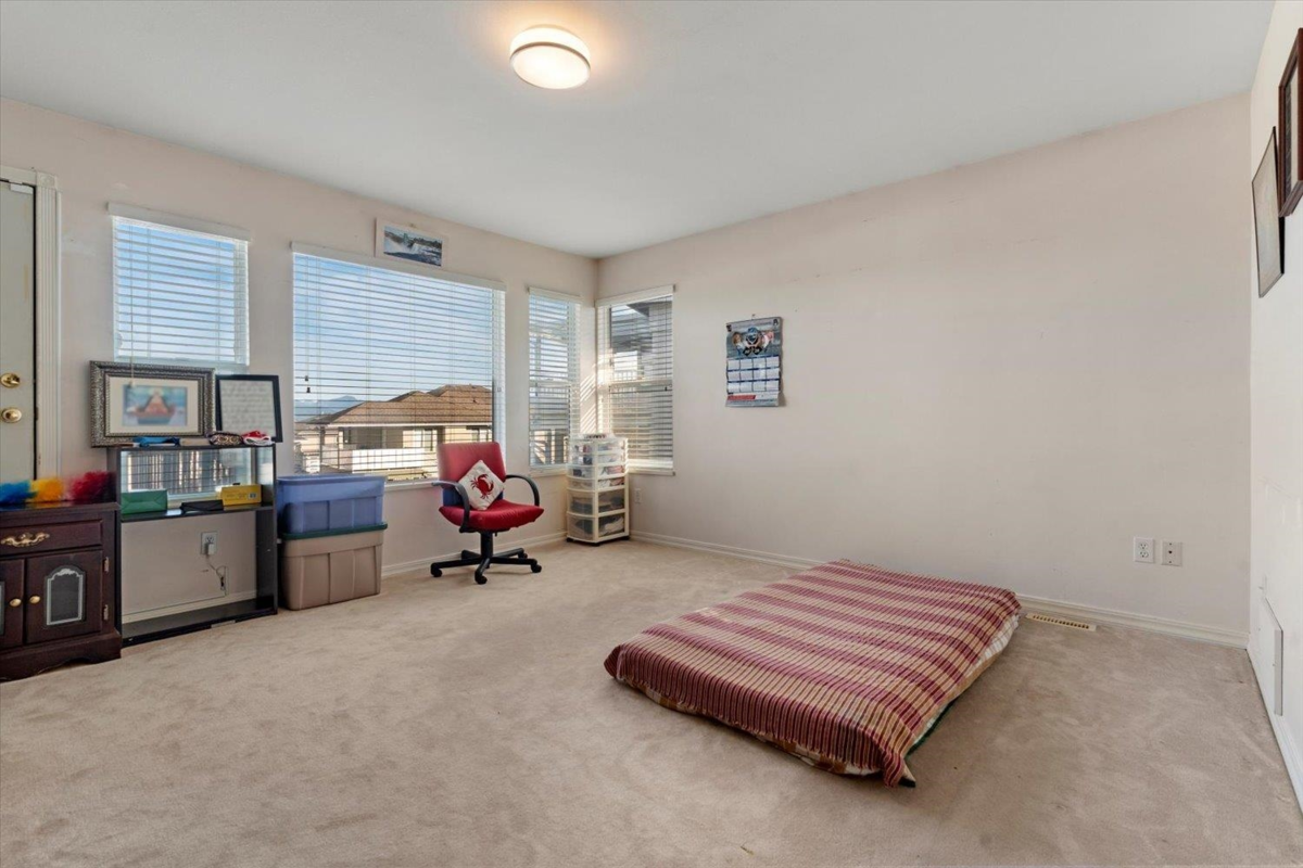 Laundry Room Photo of 31301 Ridgeview Drive, Abbotsford, BC